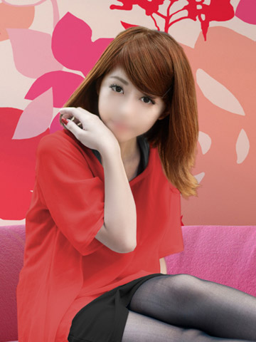 眞鍋　レイラ（まなべ　れいら）